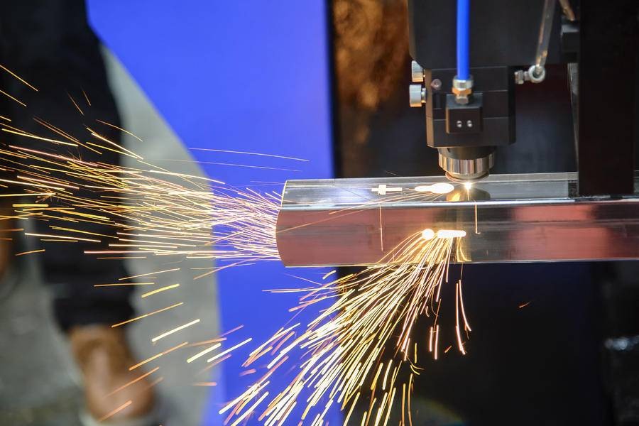 Máquinas de corte con láser CNC